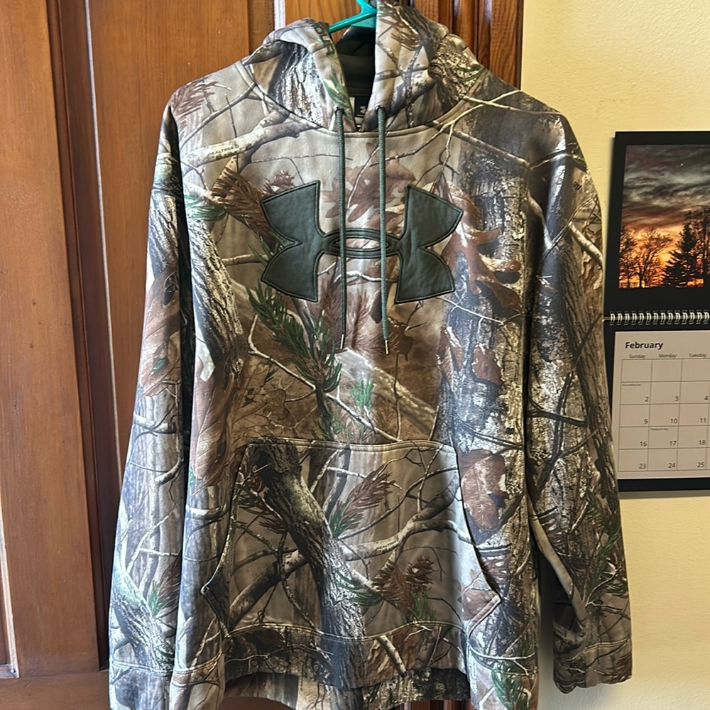 Under Armour Hoodie